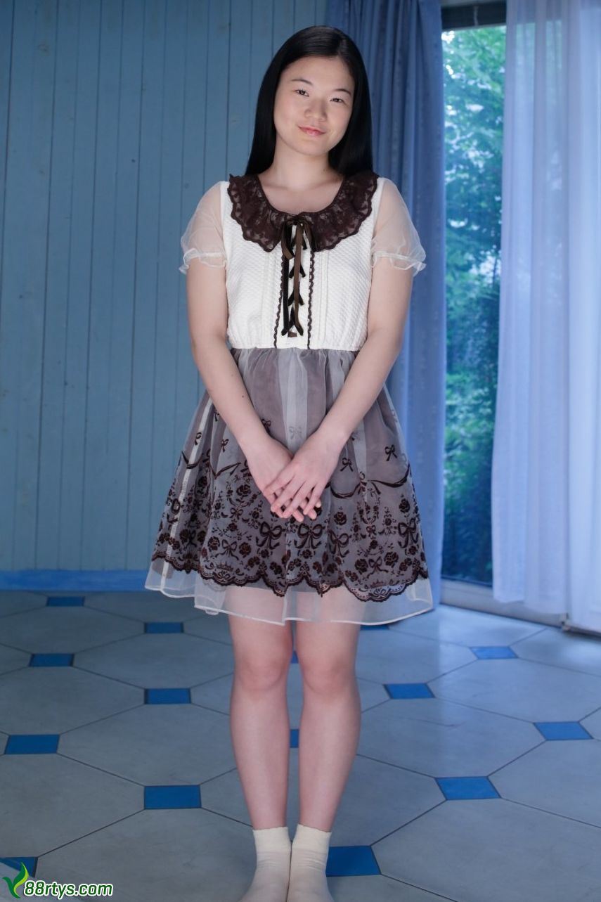 日本美少女waka大胆人体写真